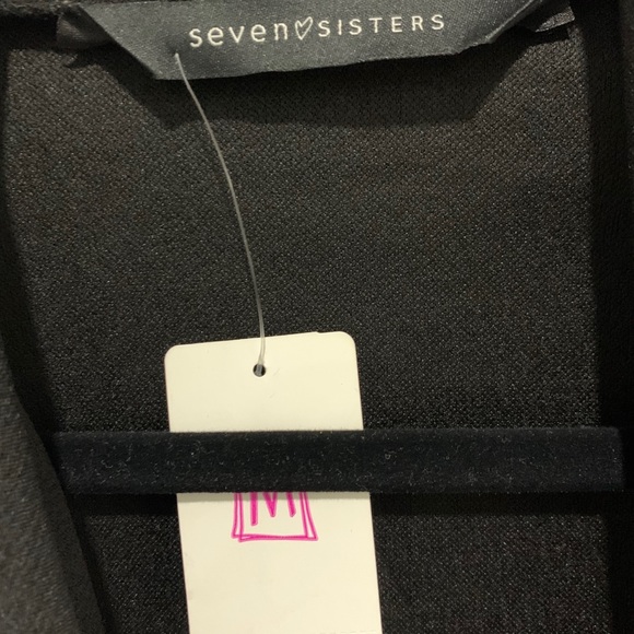 Seven Sisters | Black Draped Vest - Picture 3 of 4